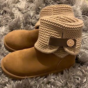 Ugg boots and cleaning kit